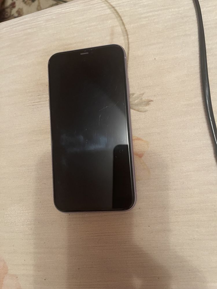 Продам iPhone 11