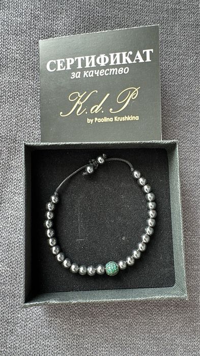 Гривни с естествени камъни