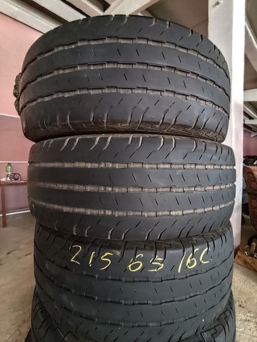 215/65R16C Continental