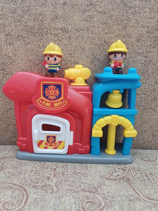 Сетове бебешки играчки.