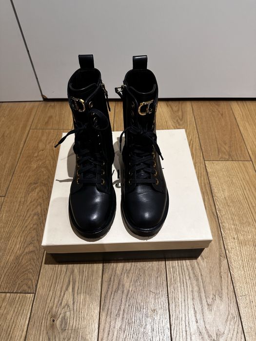 естествена кожа обувки на марката Twinset