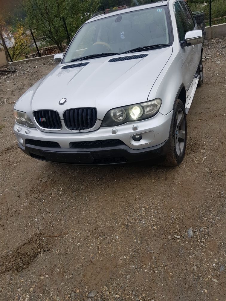 Dezmembrez bmw x5 218 hp