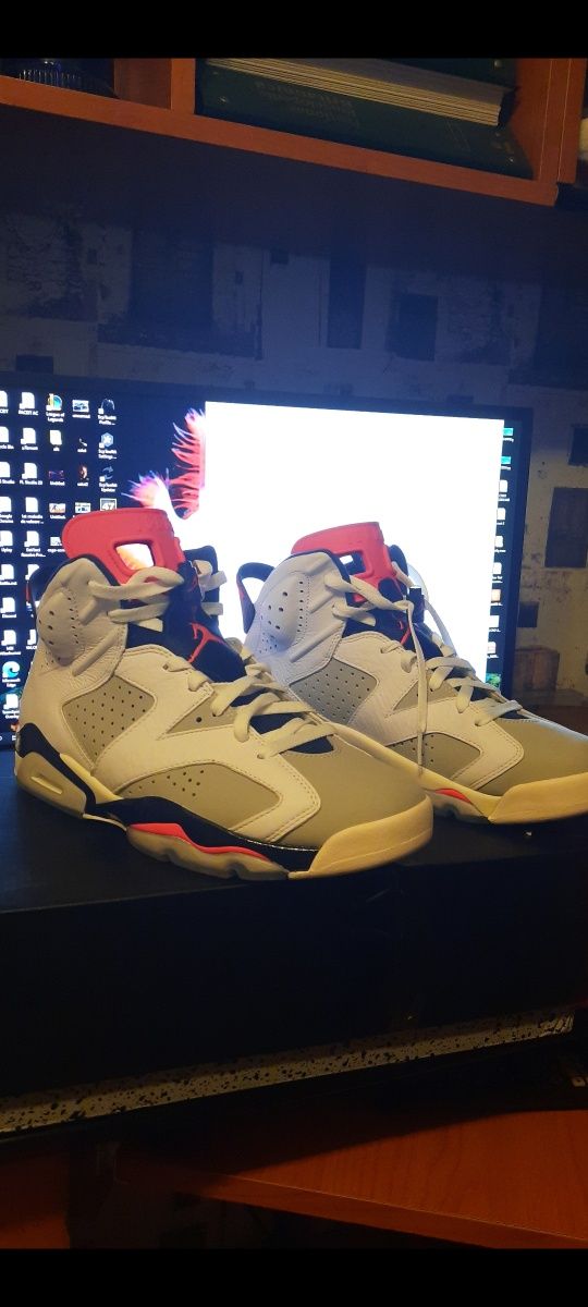 Jordan  Retro 6 Tinker