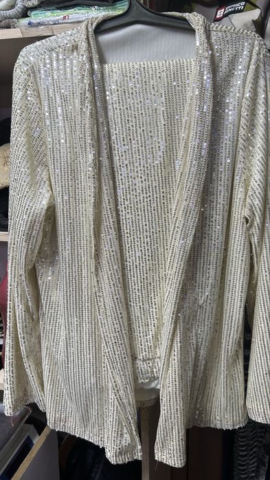 Брючный костюм нарядный