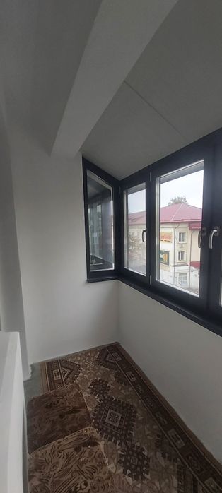 Apartament 2 camere de închiriat bloc renovat