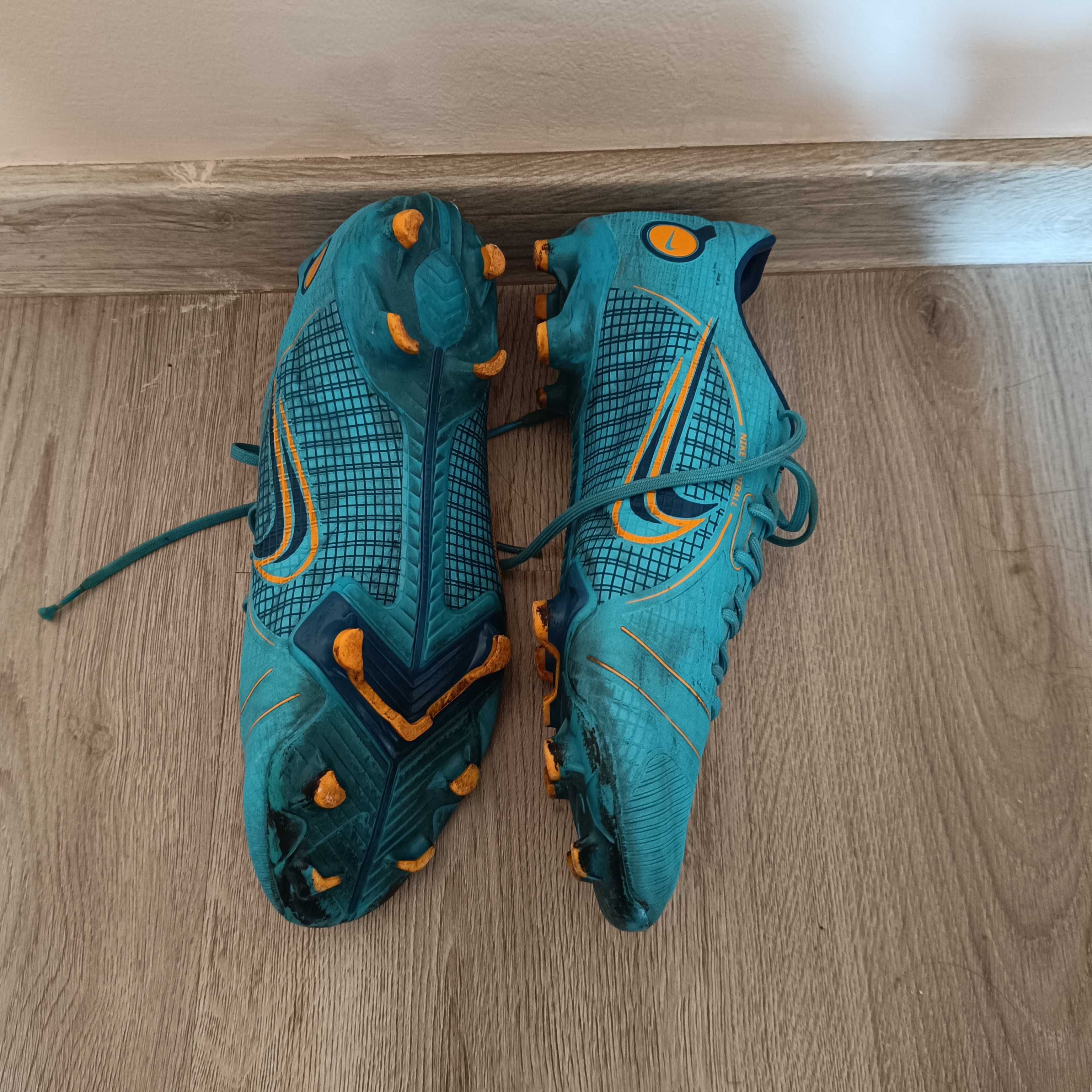 Бутонки Nike Mercurial