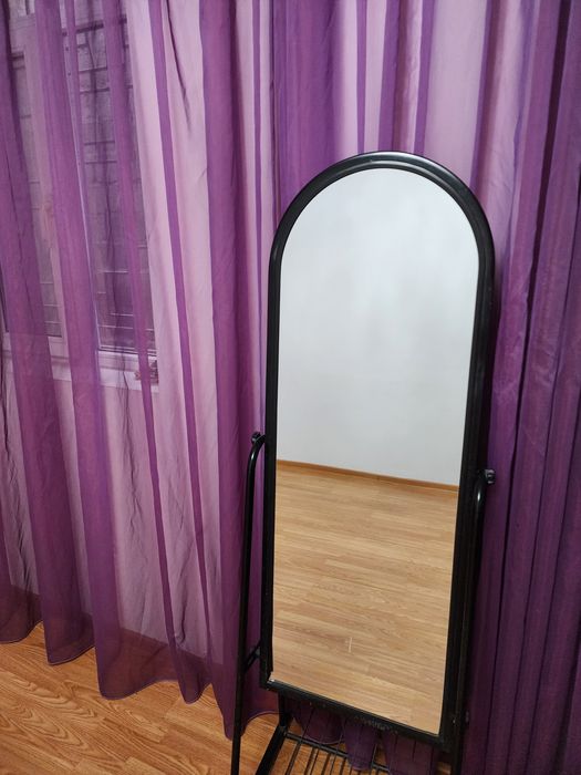 Продам зеркало напольное