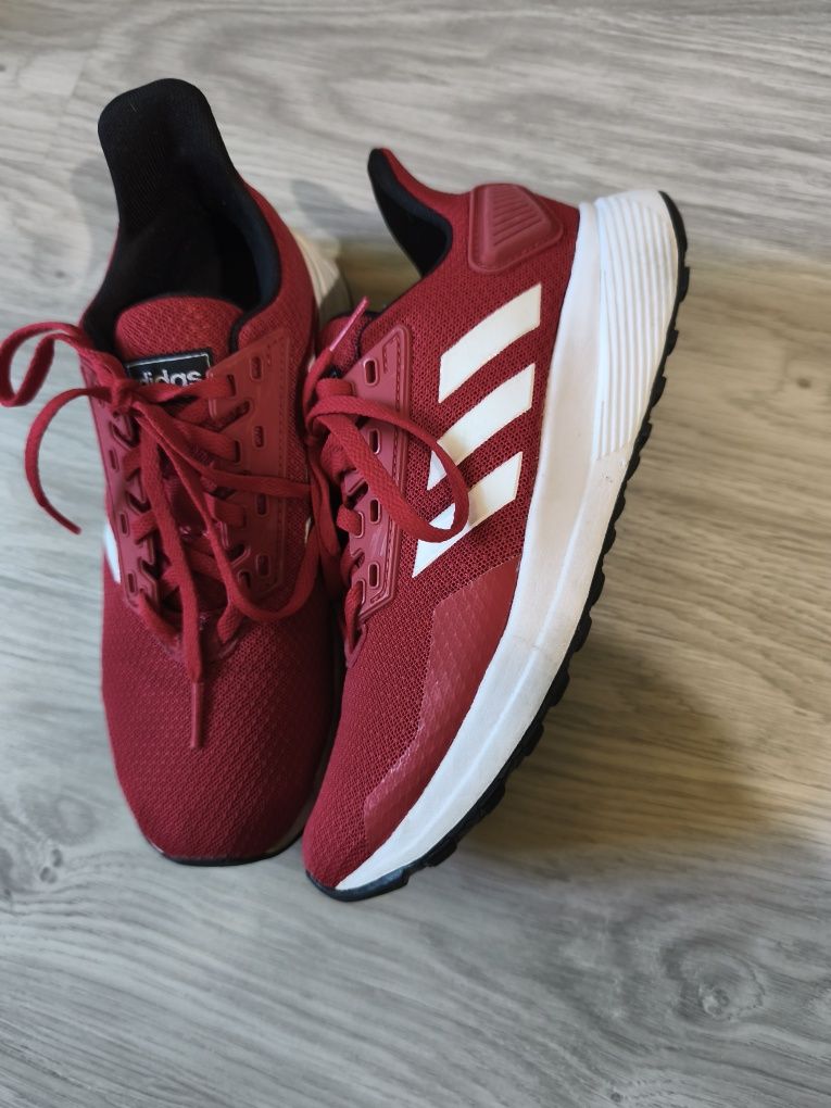Оригинални дамски маратонки "Adidas" 36 2/3