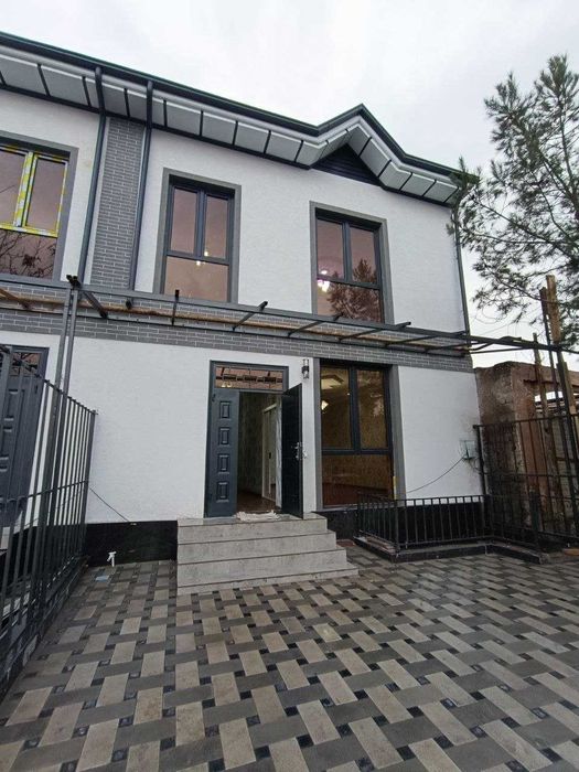 Продаю Котеж.4 ком.Общ 130м2.Яшнабад рн.ул.Ховосская.Ц-98000