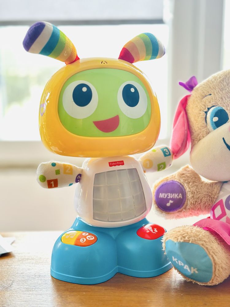 Куче и Робот на Fisher price
