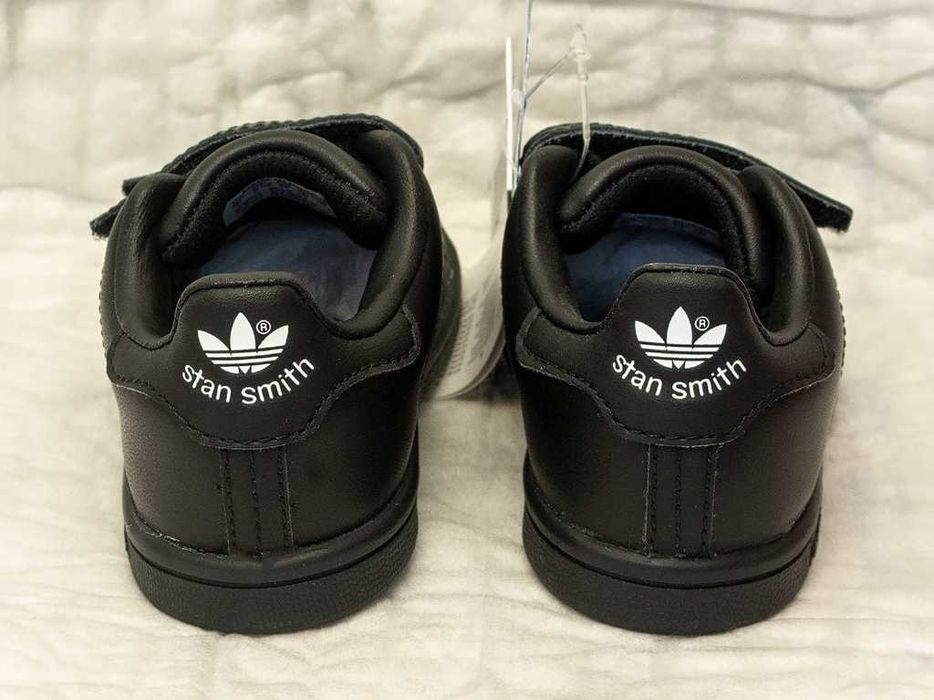 Детски маратонки от естествена кожа Adidas номер 22