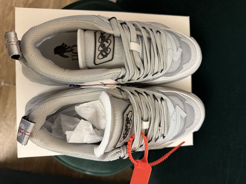 Vand adidasi off white