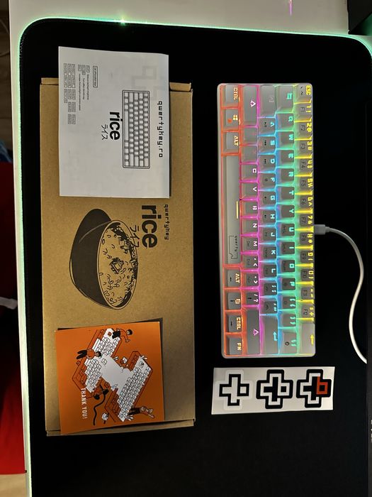 Tastatură QWERTY Rice