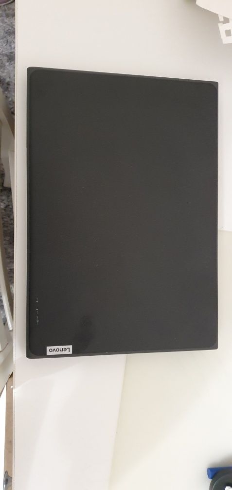 Laptop lenovo 100e