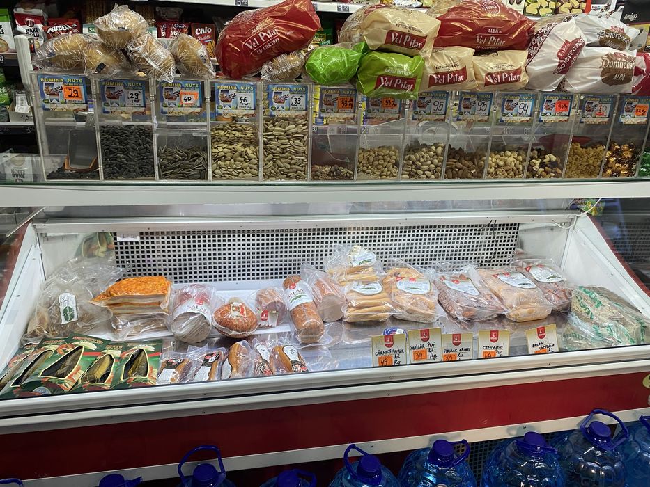 Magazin alimentar de vinzare
