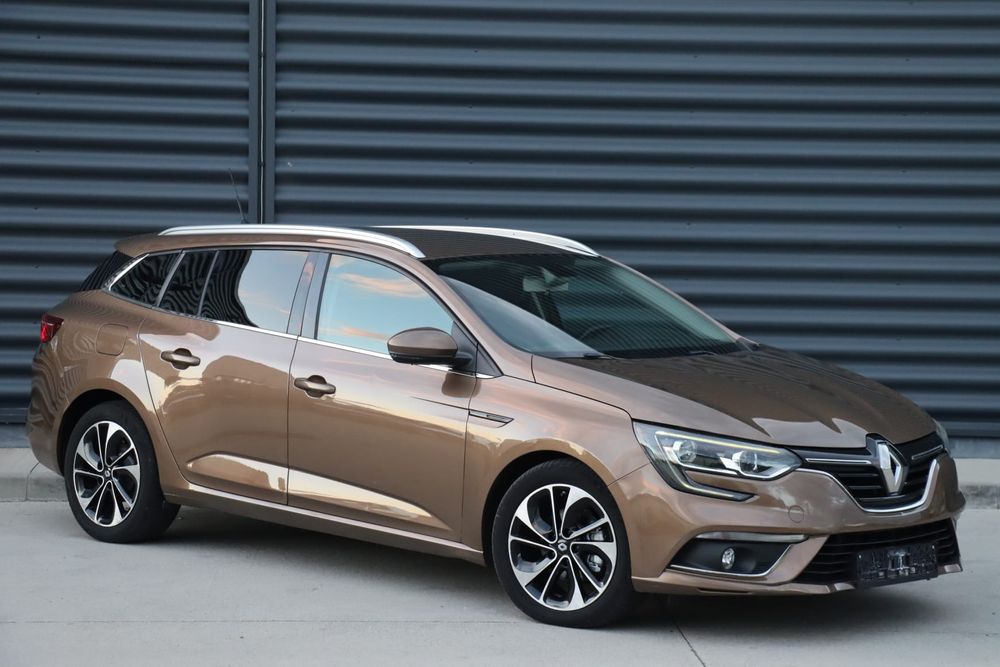 Renault Megane IV, Navigație, Climă, Garanție 12 Luni/Rate fixe