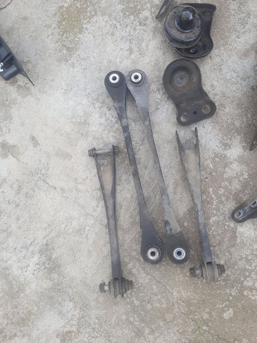 Punte grup planetara fuzeta stanga dreapta spate brat bascula BMW F34