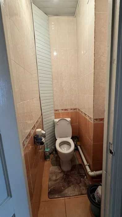 ПРОДАЕТСЯ 2/4/4
Вторичка.  6-квартал  гостиница Хузур.  Юнусабад