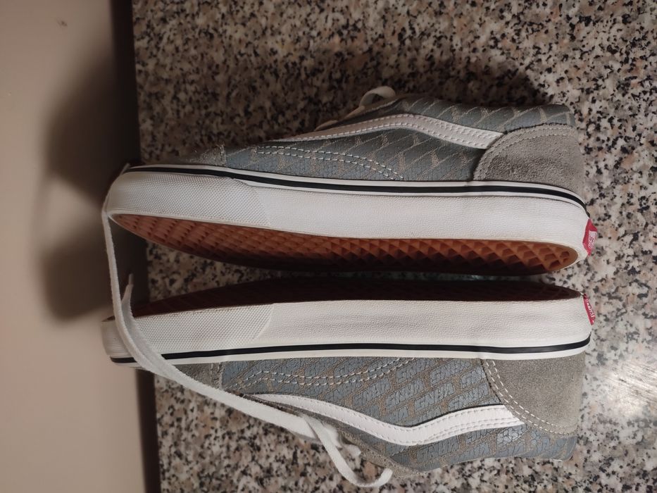 Adidași Vans de vânzare