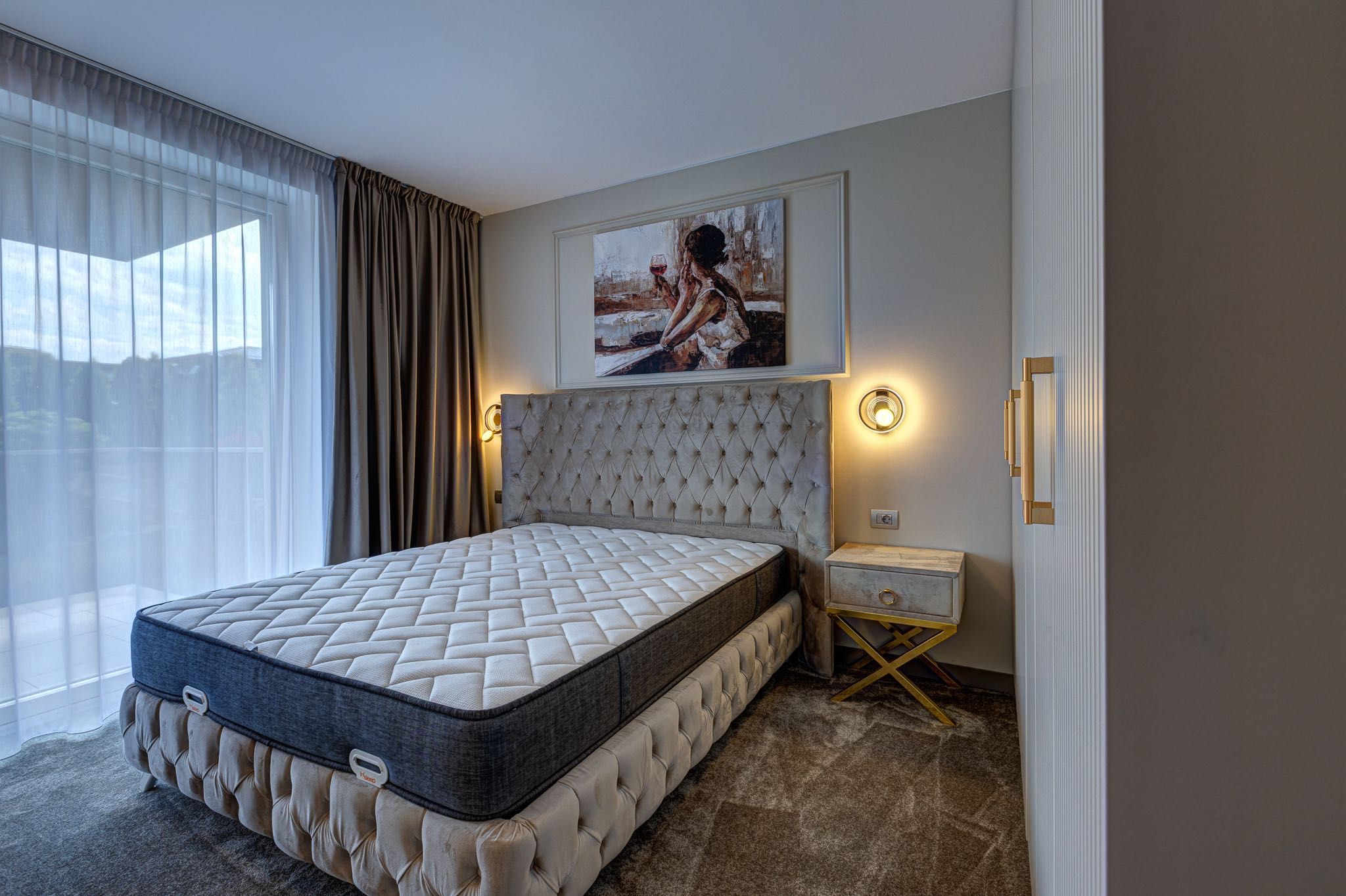 Inchiriez  APARTAMENT  4 CAMERE ,115mp LOFT LUXURY Residence