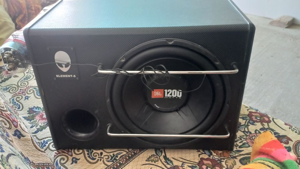 Продам 5 элемент в хорошем состоянии работает и качяет хорошо