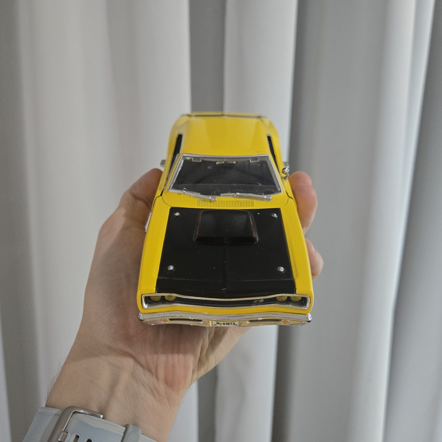 Моделька Dodge 1:24