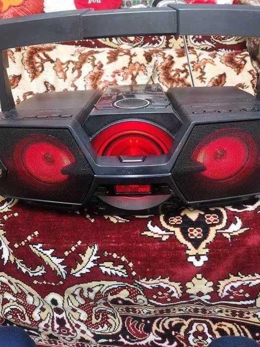 Rdio casetofoane in perfectă stare de functionare