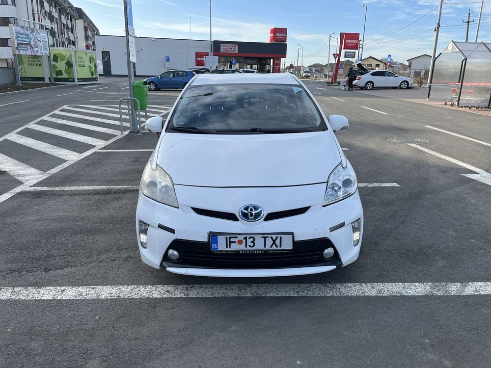 2012 Toyota Prius Hybrid + GPL, facelift , motor schimbat