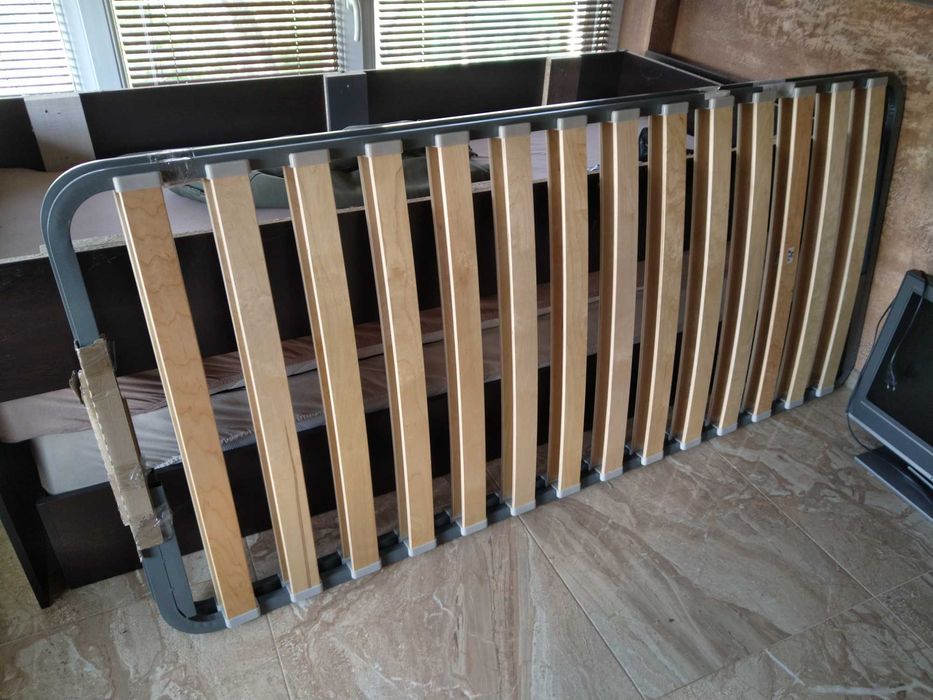 Нови подматрачни рамки 90/200