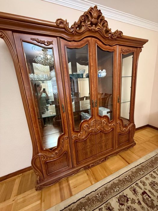 Сервант для гостинной, зала в отличном состоянии