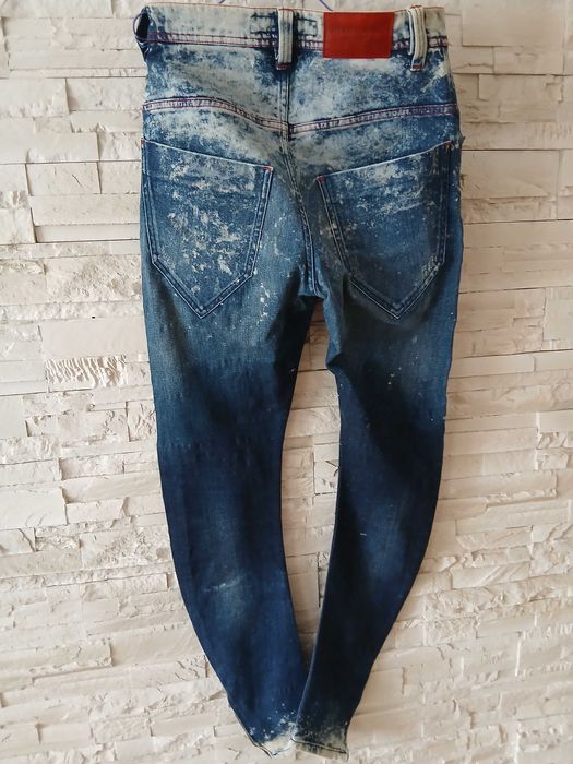 Blugi pantaloni RedHouse ,culoare albastru stare foarte buna!