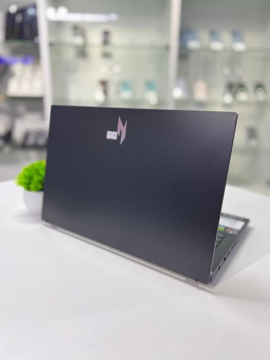 Asus Nitro V15 ryzen 5-7
