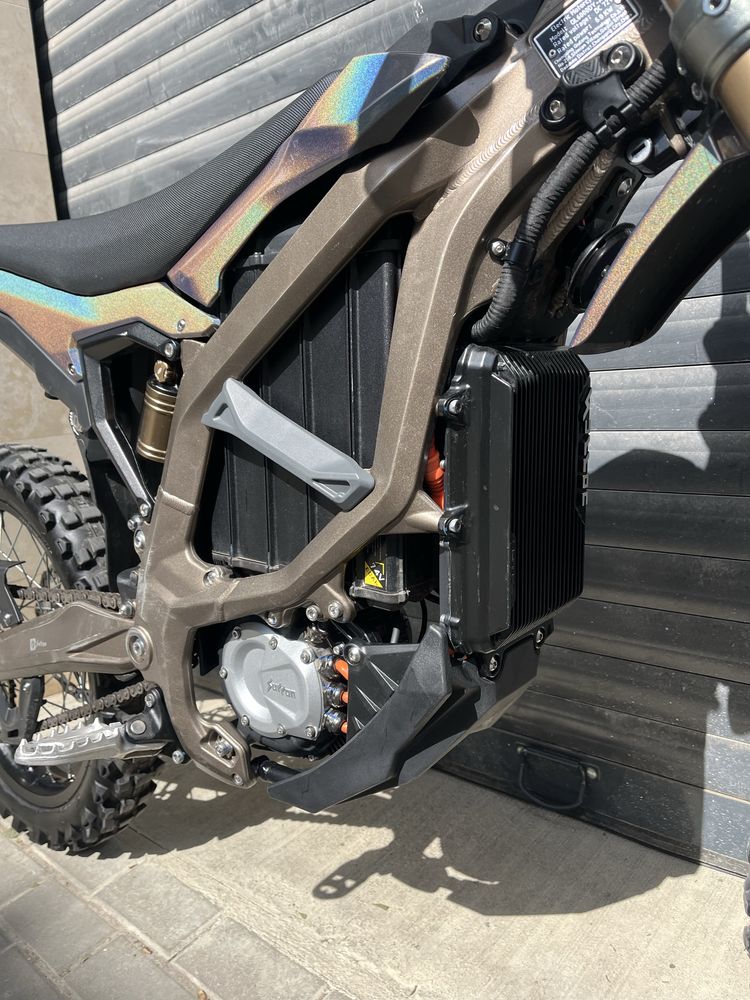 Surron ULTRA BEE 2025 21kw