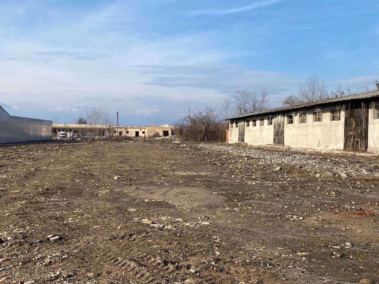 Продава се Парцел в Карлово - 3300 кв.м за 56 €/кв.м - Снимка #1