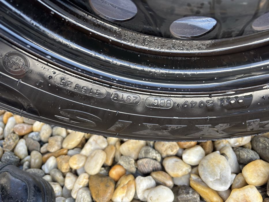 Jante gama vag cu anvelope 215/60r16 iarna