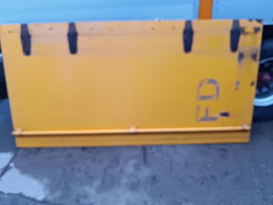 Ворота на полуприцеп