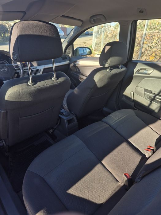 Opel Astra H (+4 roti)