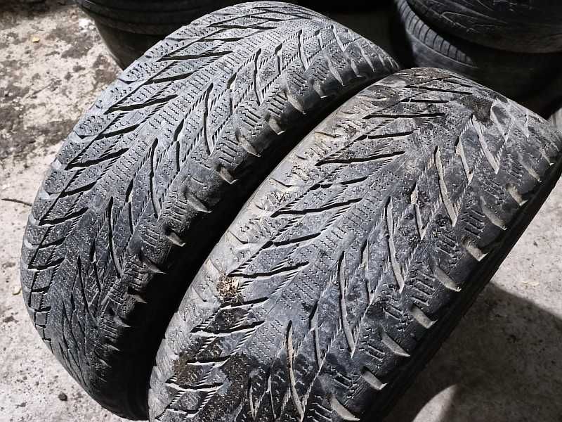 Шины 185/65 R15 - "Nokian Hakkapeliitta R2" (Финляндия), зимние.