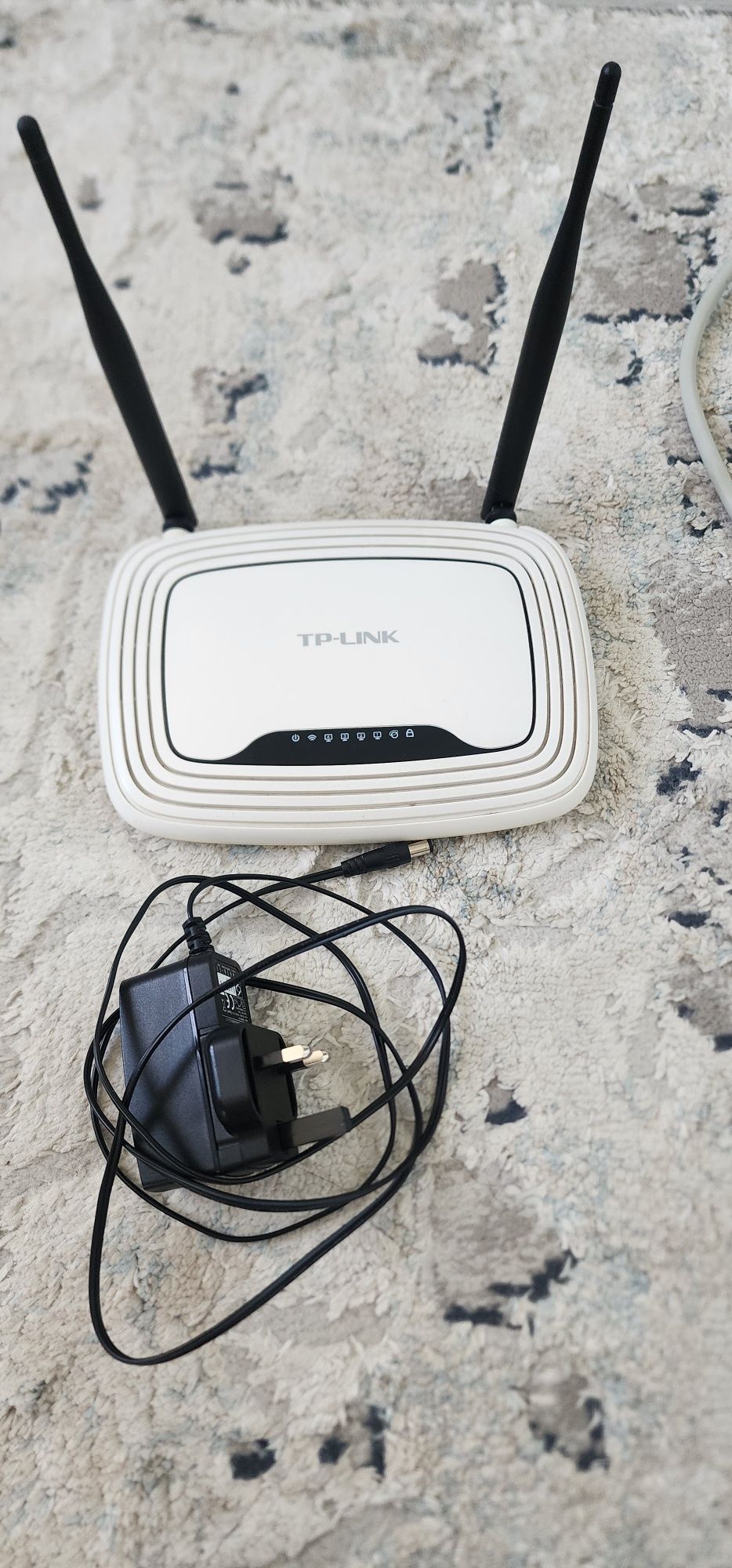 Роутер Tp-Link в прекрасном рабочем состоянии