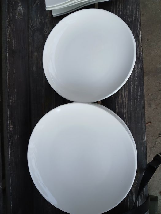 Чинии порцеланови бели - квадратни и кръгли