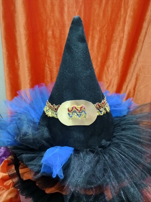 Шляпа ведьмы на Хеллоуин, метла, в наличии и на заказ