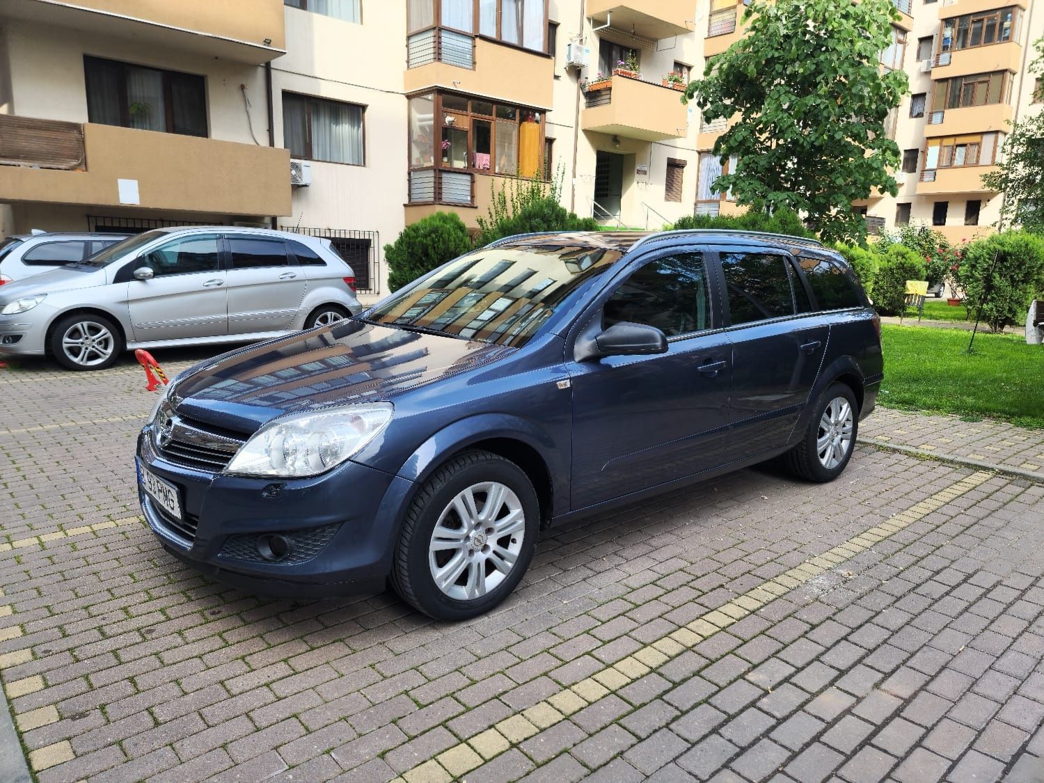 Opel astra h impecabil facelift 2009