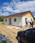 Vând căsuțe și cabane