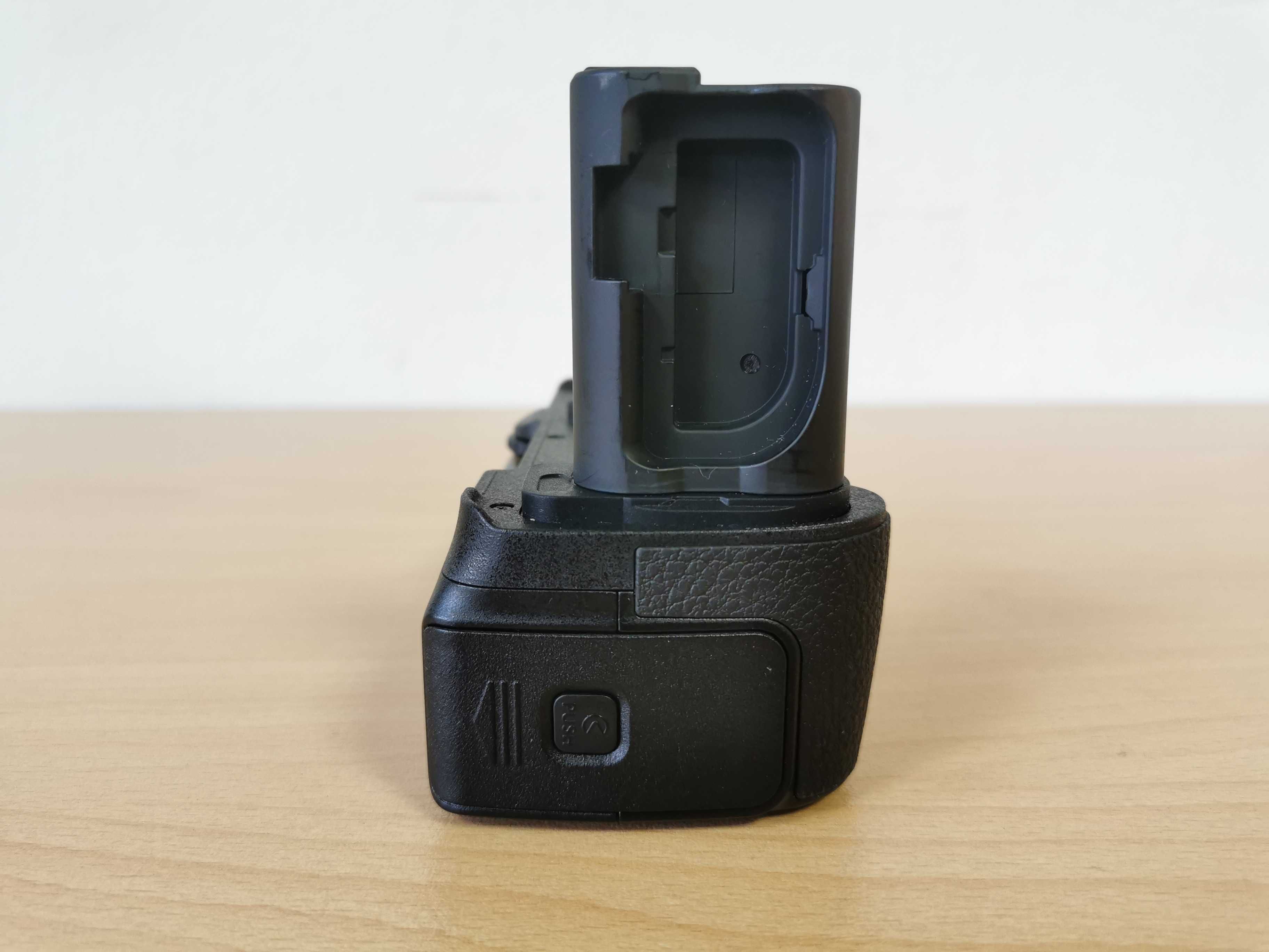 Nikon MB-N10 Battery Grip за Nikon Z5, Nikon Z6 и Nikon Z7