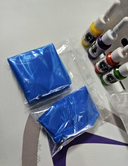 Vând kit de tatuat pentru începători