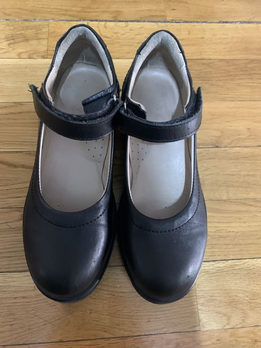 Школьные туфли, обувь и ботинки, размеры от 32-34