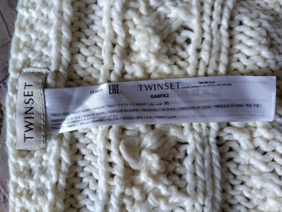 Дамски панталон Pinko, Дамски шал-шапка Twinset