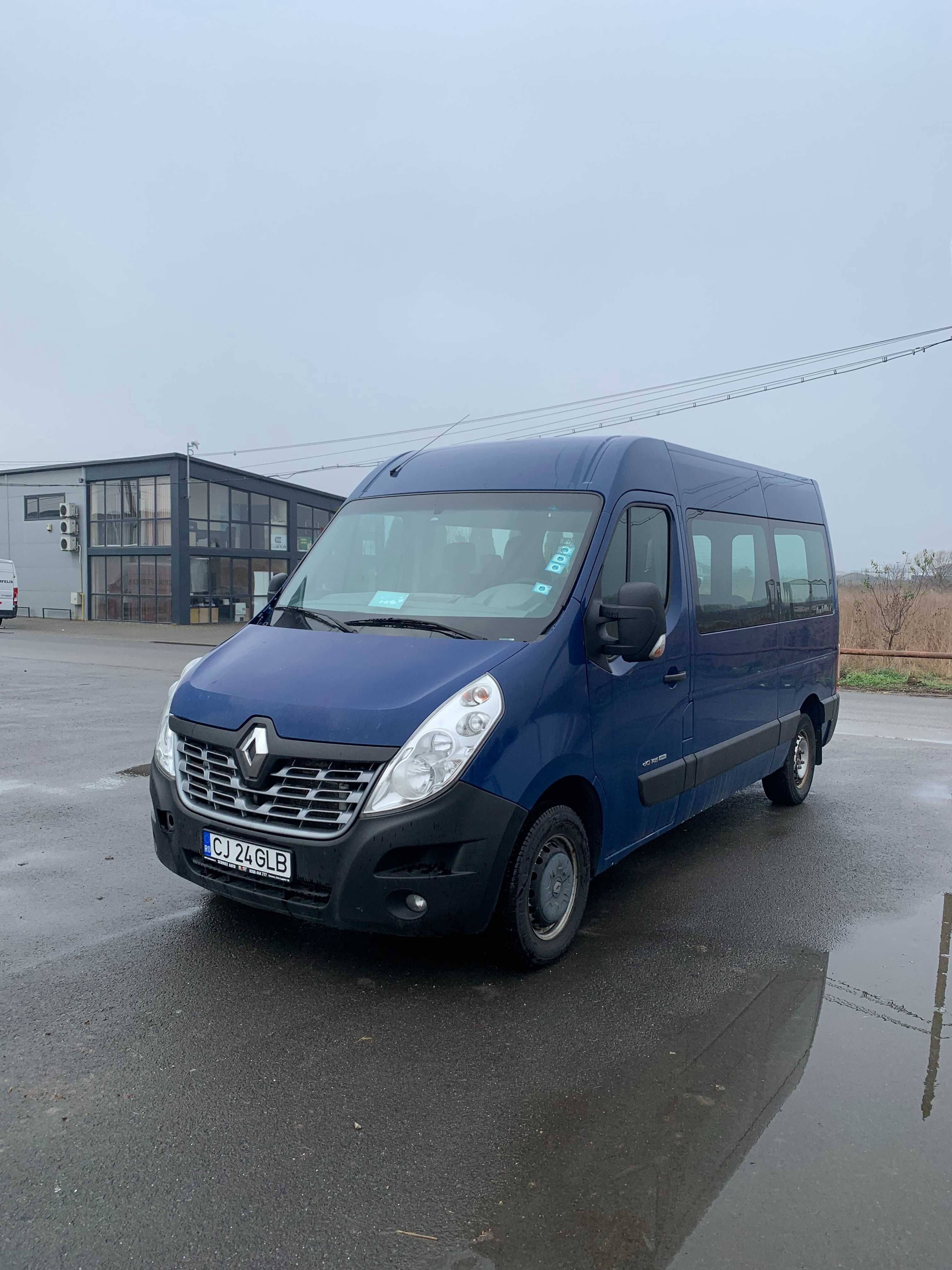 Renault Master 8+1