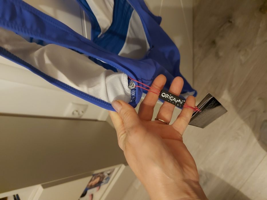 Costumde baie intreg