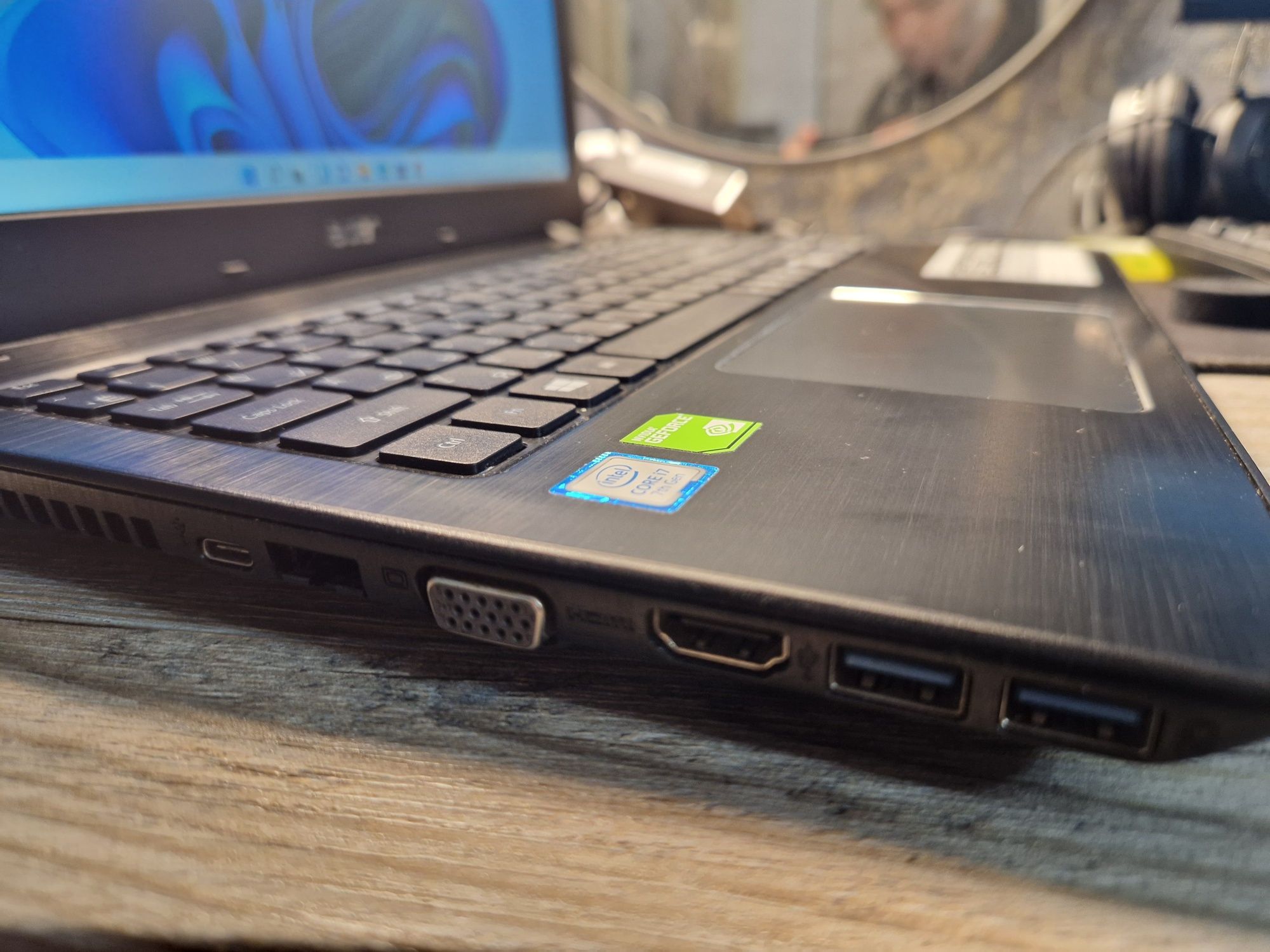 Ноутбук Corei7 Acer Aspire E5-576